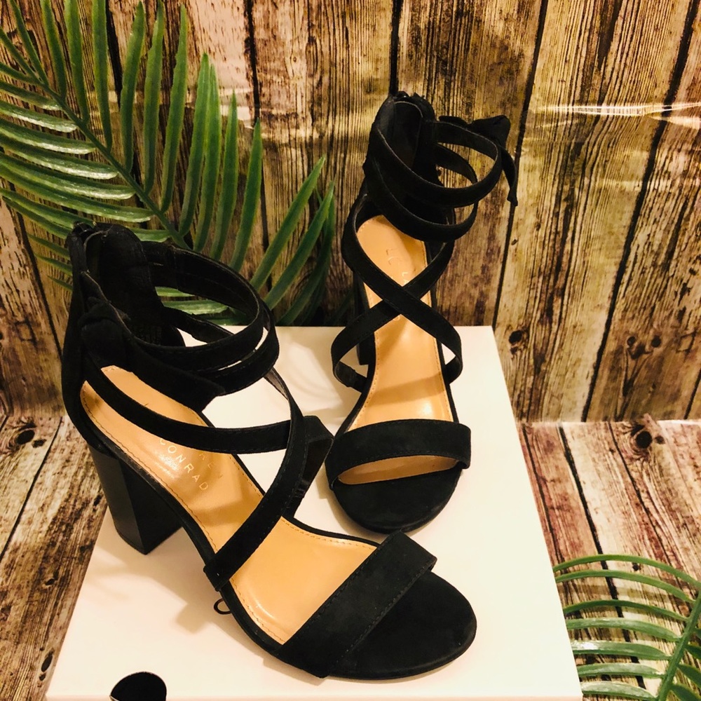 Lauren Conrad heel